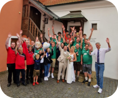 Herzlichen Glückwünsch an Mario "Bise" Riedl und seiner Antia zur Hochzeit!